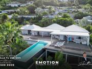 Villa avec piscine et jardin