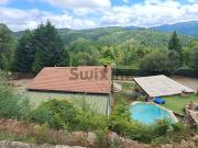 Villa avec piscine et jardin