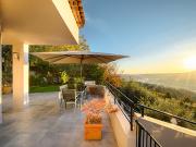 Villa avec piscine et jardin