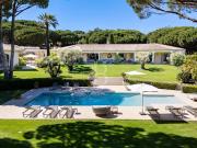 Villa avec piscine et jardin