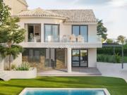 Villa avec piscine et jardin