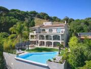 Villa avec piscine et jardin