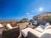 Villa avec piscine et jardin