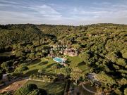 Villa avec piscine en bord de mer