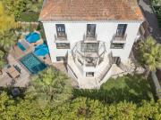 Villa avec piscine et jardin