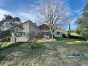 Villa avec piscine et jardin