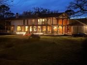 Villa avec piscine et jardin