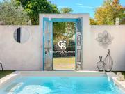 Villa avec piscine et jardin