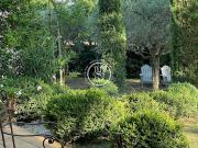 Villa avec piscine et terrasse