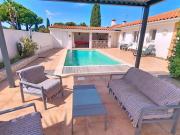 Villa avec piscine et terrasse