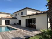 Villa avec piscine et terrasse