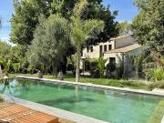 Villa avec piscine et terrasse