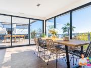 Villa avec piscine et terrasse