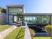 Villa avec piscine et terrasse