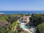 Villa avec piscine et terrasse