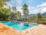 Villa avec piscine et terrasse