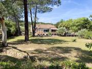 Villa avec piscine et terrasse