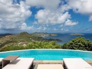 Villa avec piscine et terrasse