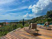 Villa avec piscine et terrasse