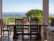 Villa avec piscine et terrasse