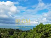 Villa avec piscine et terrasse