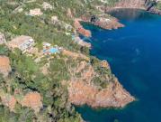 Villa avec piscine et terrasse