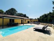 Villa avec piscine et terrasse