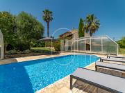 Villa avec piscine et terrasse