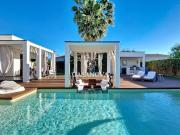 Villa avec piscine et terrasse