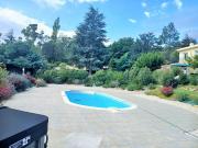 Villa avec piscine et terrasse