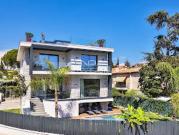 Villa avec piscine et terrasse