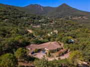 Villa avec piscine et terrasse