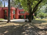 Villa avec piscine et jardin