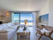 Villa avec piscine et terrasse