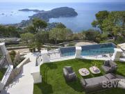 Villa avec piscine et terrasse