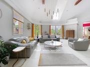 Villa avec piscine et terrasse