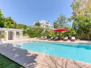 Villa avec piscine et terrasse