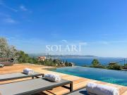 Villa avec piscine et terrasse