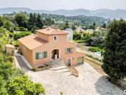 Maison avec piscine et terrasse