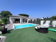 Villa avec piscine et terrasse