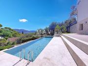 Villa avec piscine et terrasse