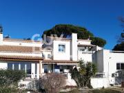 Villa avec piscine et terrasse