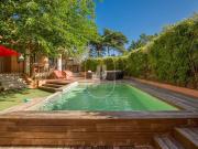 Villa avec piscine et terrasse