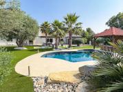 Villa avec piscine et terrasse