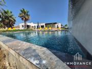 Villa avec piscine et terrasse