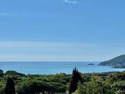 Villa avec piscine et terrasse
