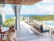 Villa avec piscine et terrasse