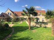 Villa avec piscine et terrasse