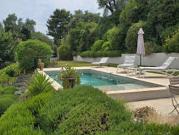 Villa avec piscine et terrasse
