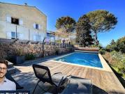 Villa avec piscine et terrasse
